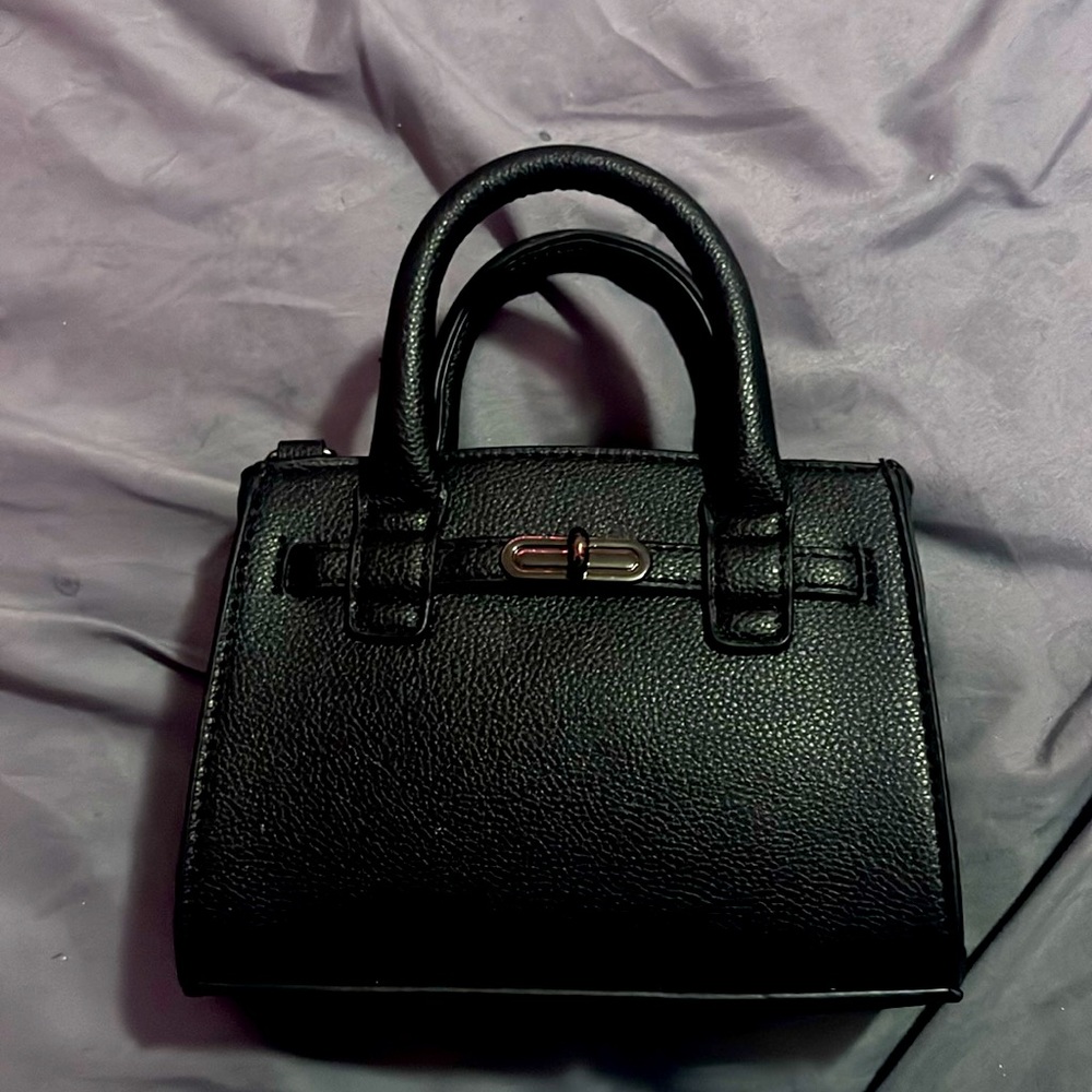 Claire’s bag